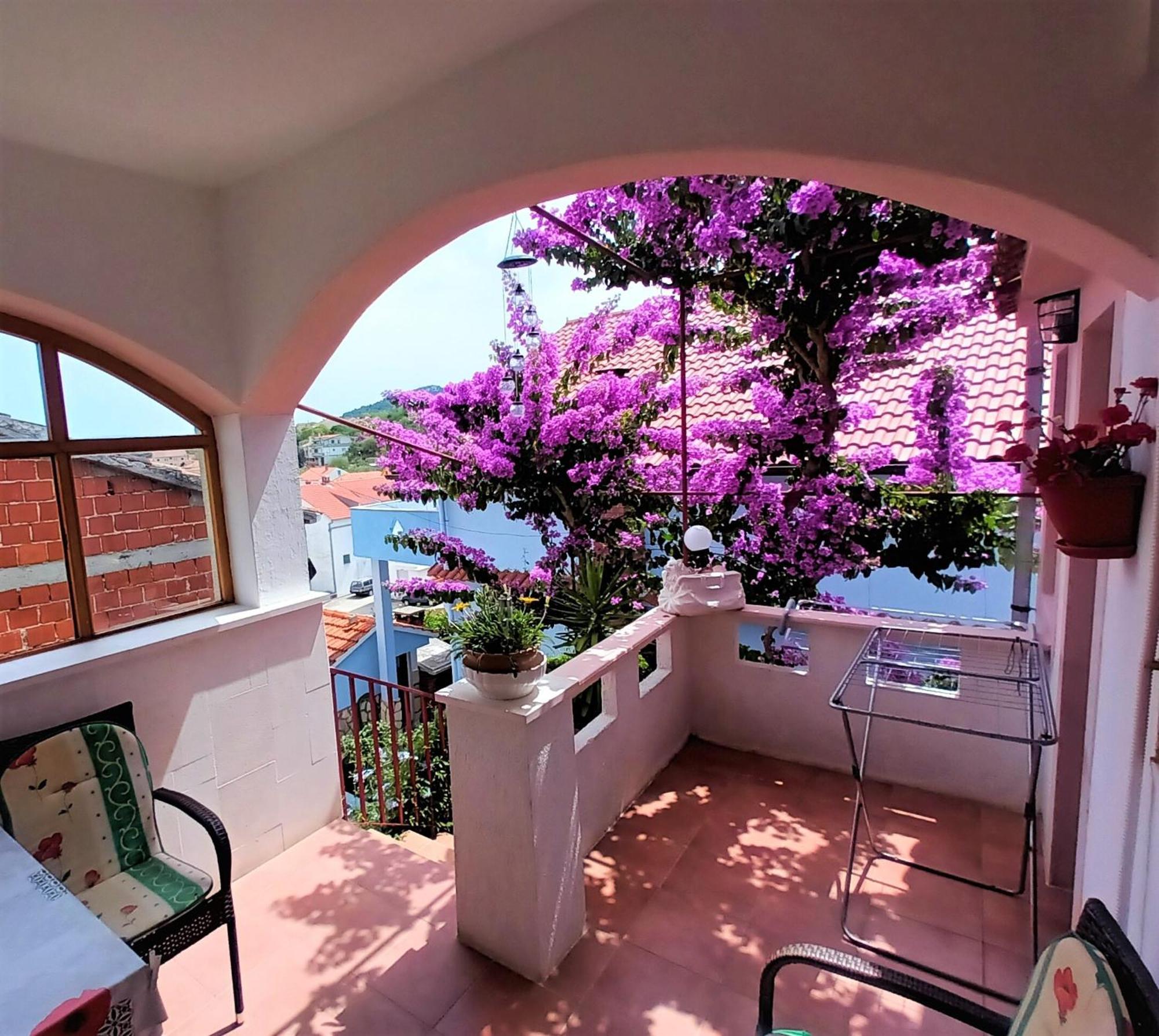 Apartman Nada Sali Exterior foto
